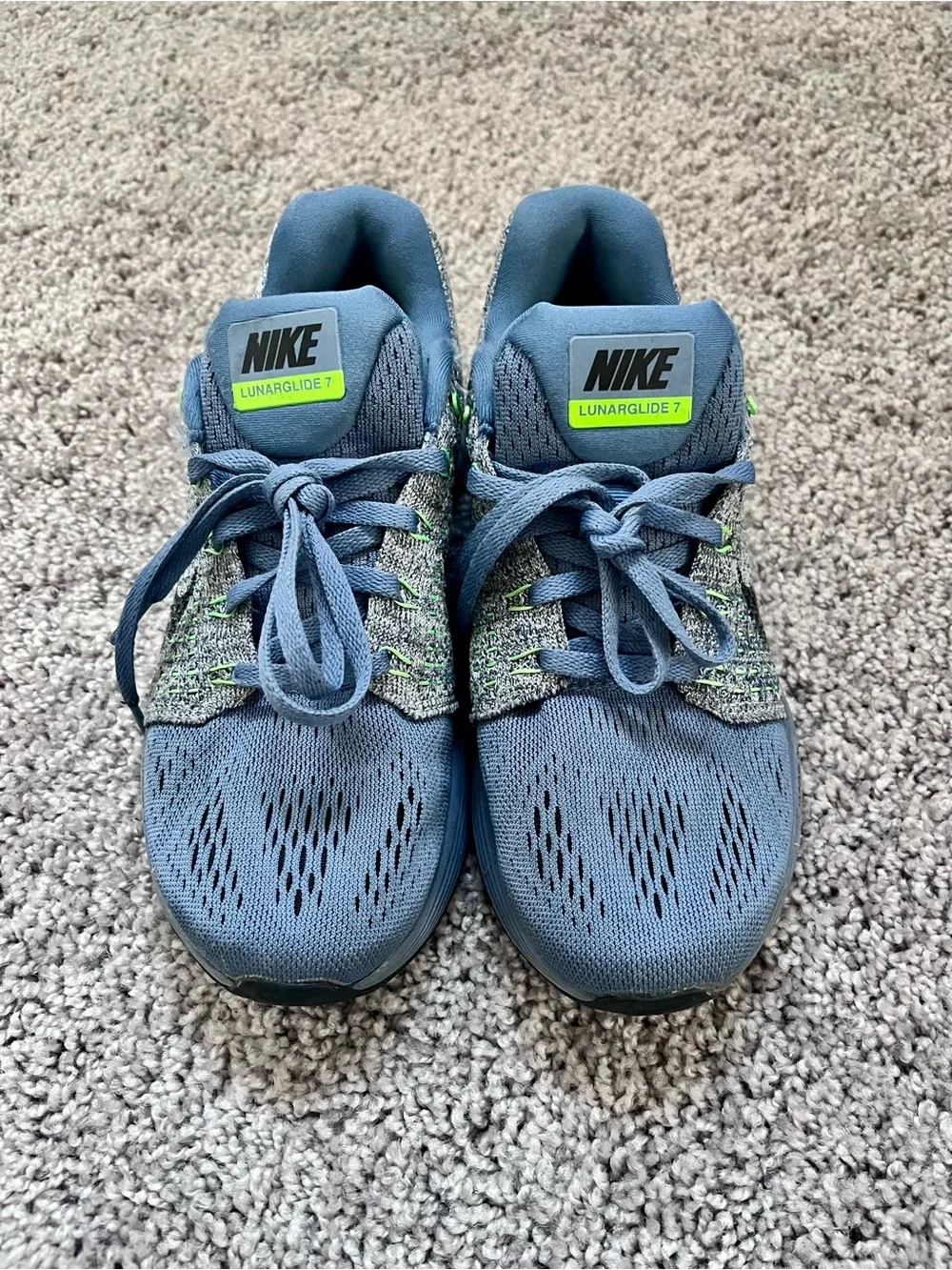 Nike woman’s Blue and Neon Green Running Sneakers - Picture 2 of 4